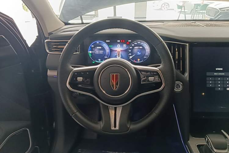 Used Hongqi HS7 PHEV 2024 2.0T PHEV Four-Wheel Drive Flagship Edition 6 Seats Steering Wheel