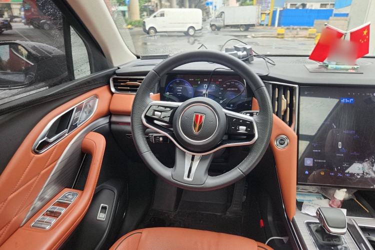 Used Hongqi HS7 PHEV 2024 2.0T PHEV Two-Wheel Drive Flagship Edition 6 Seats Steering Wheel