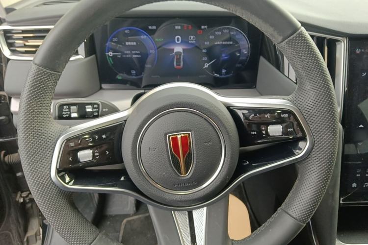Used Hongqi HS7 PHEV 2024 2.0T PHEV Four-Wheel Drive Flagship Edition 6 Seats Steering Wheel