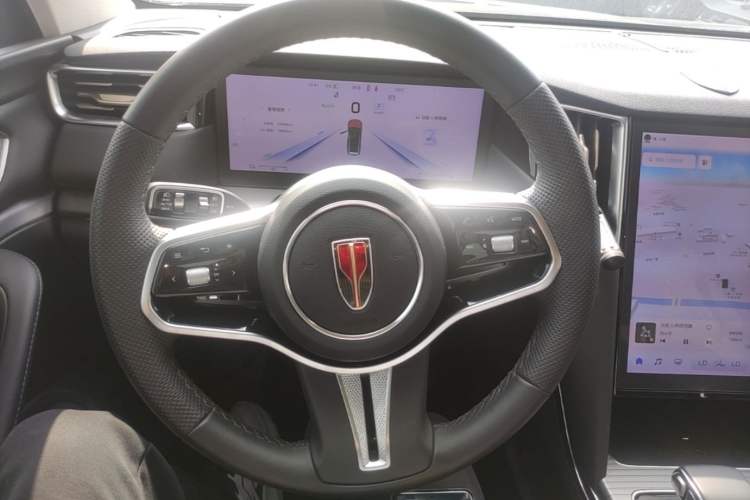 Used Hongqi HS7 PHEV 2024 2.0T PHEV Four-Wheel Drive Flagship Edition 6 Seats Steering Wheel