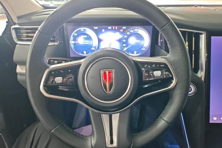 Used Hongqi HS7 PHEV 2024 2.0T PHEV Four-Wheel Drive Flagship Edition 6 Seats Steering Wheel