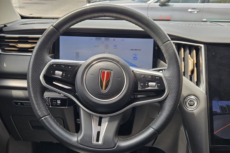 Used Hongqi HS7 PHEV 2024 2.0T PHEV Four-Wheel Drive Flagship Edition 6 Seats Steering Wheel