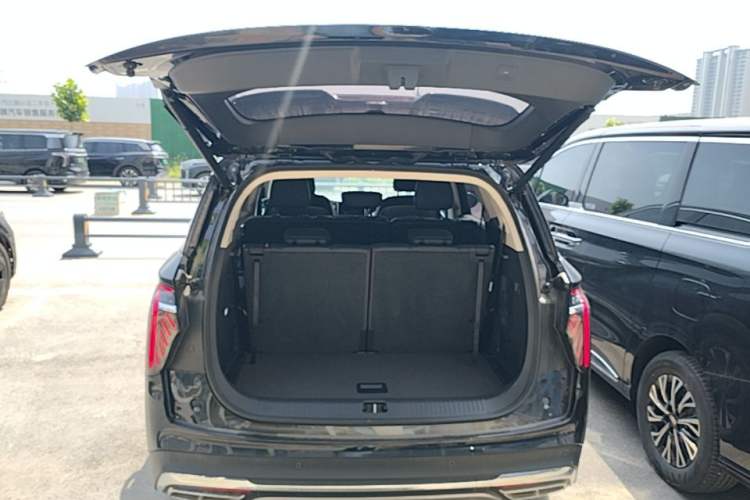Used Hongqi HS7 PHEV 2024 2.0T PHEV Four-Wheel Drive Flagship Edition 7 Seats Trunk