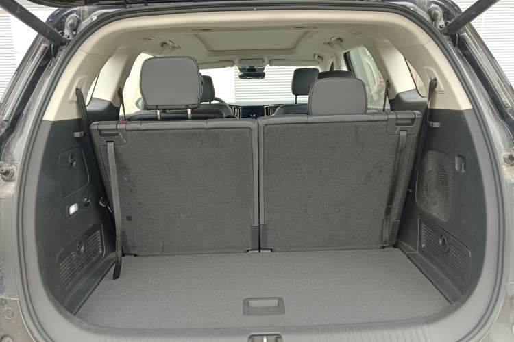Used Hongqi HS7 PHEV 2024 2.0T PHEV Four-Wheel Drive Flagship Edition 6 Seats Trunk