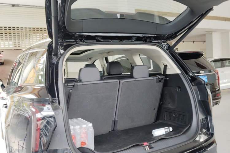 Used Hongqi HS7 PHEV 2024 2.0T PHEV Four-Wheel Drive Flagship Edition 6 Seats Trunk