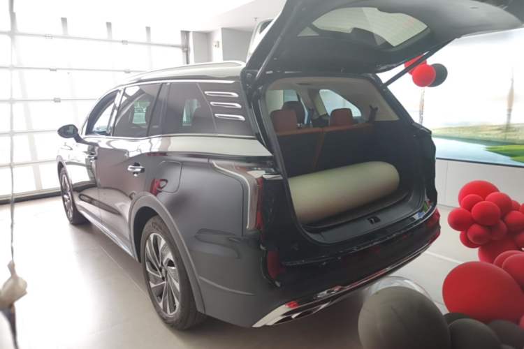 Used Hongqi HS7 PHEV 2024 2.0T PHEV Four-Wheel-Drive Flagship Edition 6 Seats Trunk