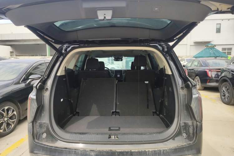 Used Hongqi HS7 PHEV 2024 2.0T PHEV Four-Wheel Drive Flagship Edition 6 Seats Trunk