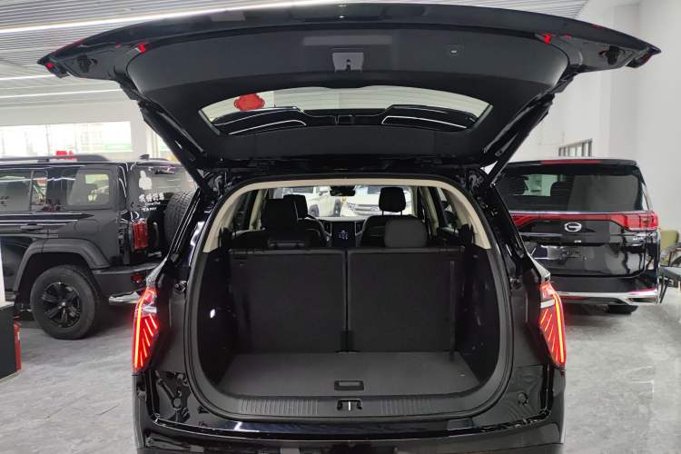 Used Hongqi HS7 PHEV 2024 2.0T PHEV Four-Wheel Drive Flagship Edition 6 Seats Trunk