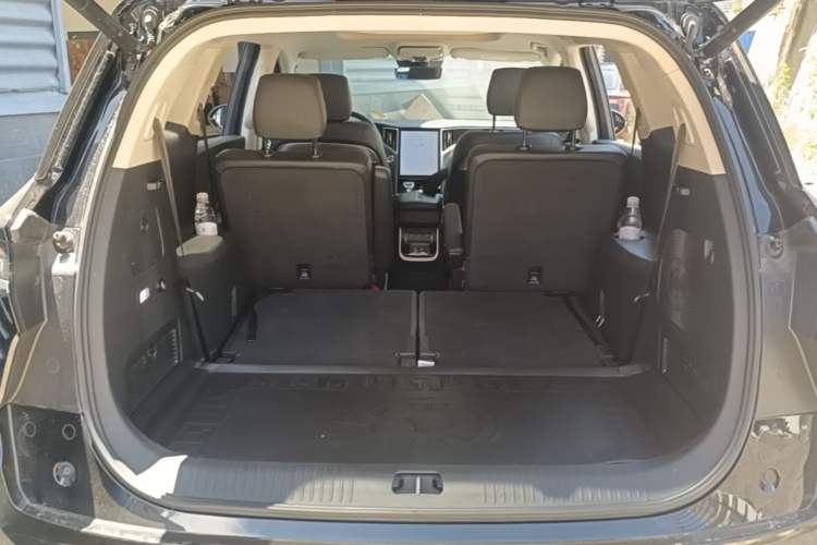 Used Hongqi HS7 PHEV 2024 2.0T PHEV Four-Wheel Drive Flagship Edition 6 Seats Trunk