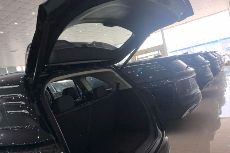Used Hongqi HS7 PHEV 2024 2.0T PHEV Four-Wheel Drive Flagship Edition 6 Seats Trunk