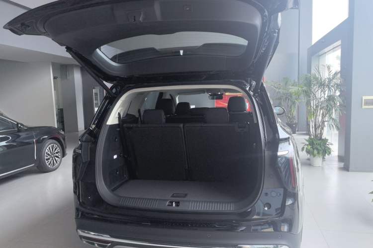 Used Hongqi HS7 PHEV 2024 2.0T PHEV Four-Wheel Drive Flagship Edition 7 Seats Trunk
