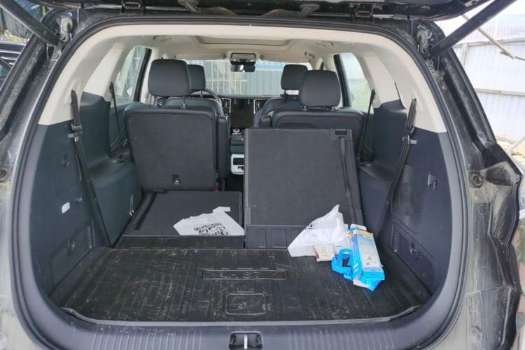 Used Hongqi HS7 PHEV 2024 2.0T PHEV Four-Wheel Drive Flagship Edition 6 Seats Trunk