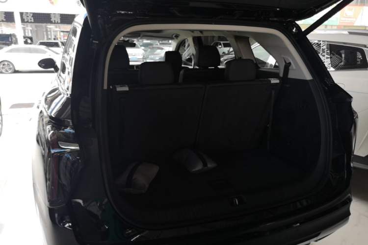 Used Hongqi HS7 PHEV 2024 2.0T PHEV Four-Wheel Drive Flagship Edition 6 Seats Trunk