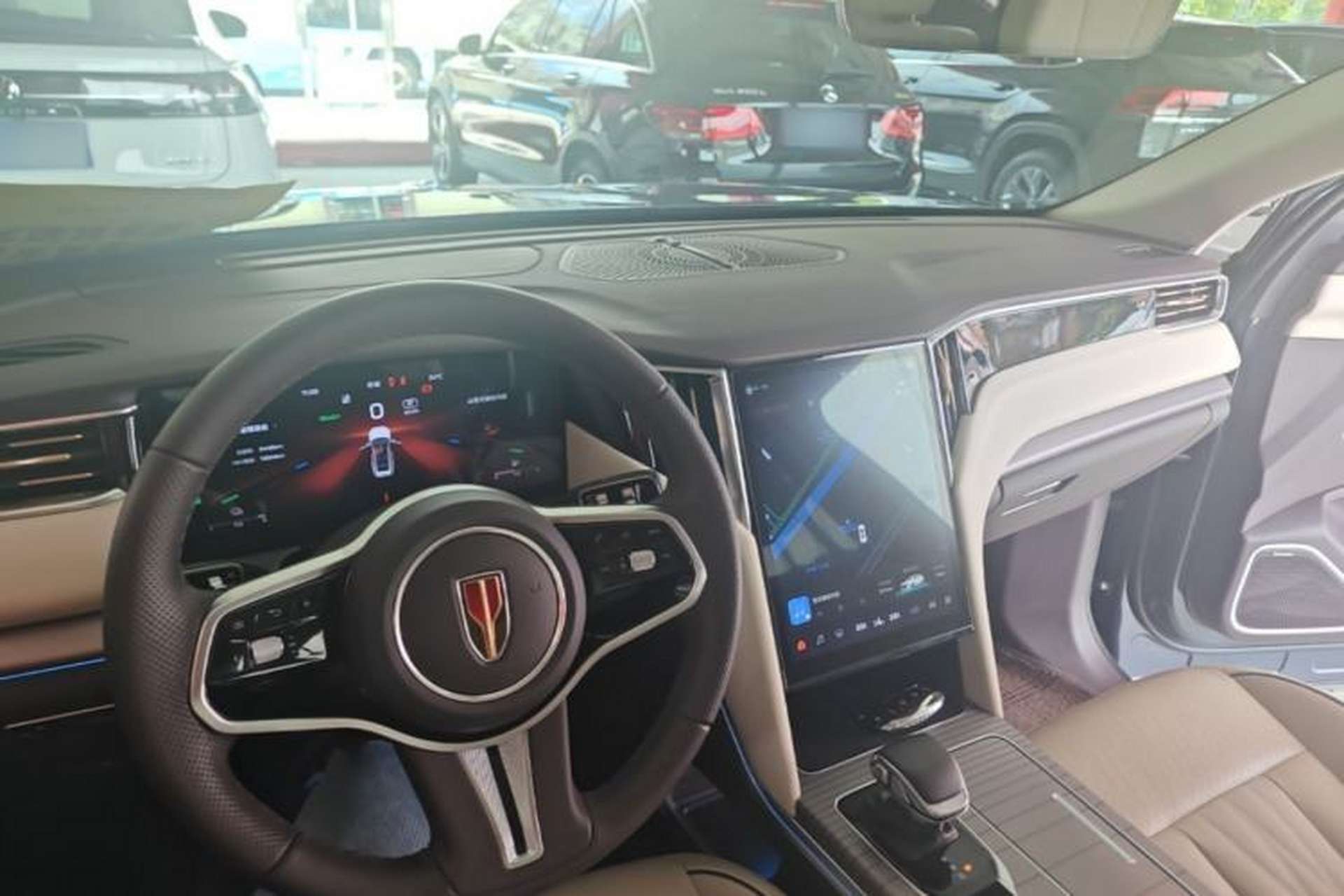 Used Hongqi HS7 PHEV 2024 2.0T PHEV Four-Wheel Drive Flagship Edition 6 Seats Center Console