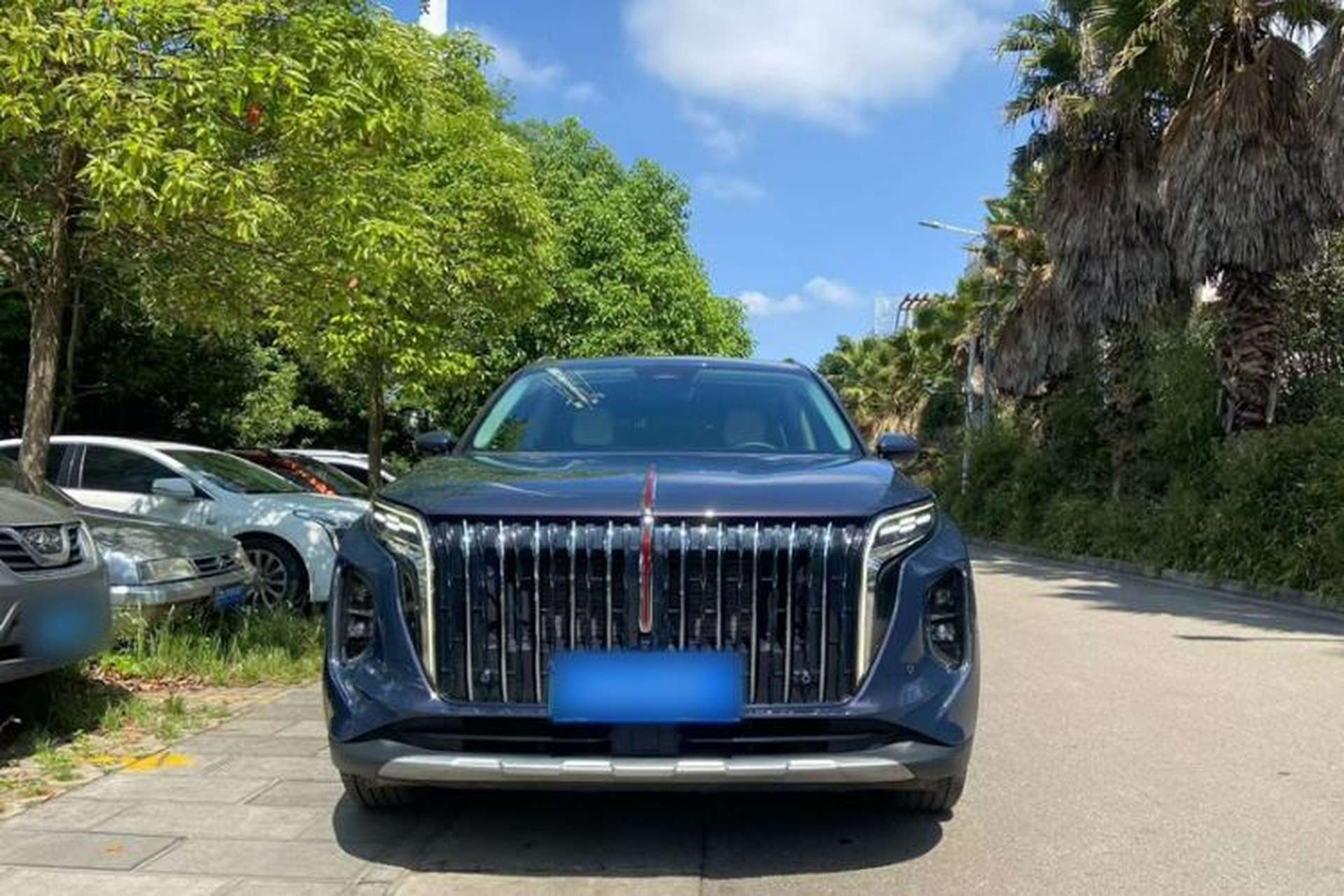 Used Hongqi HS7 PHEV 2024 2.0T PHEV Four-Wheel Drive Flagship Edition 6 Seats Exterior 2