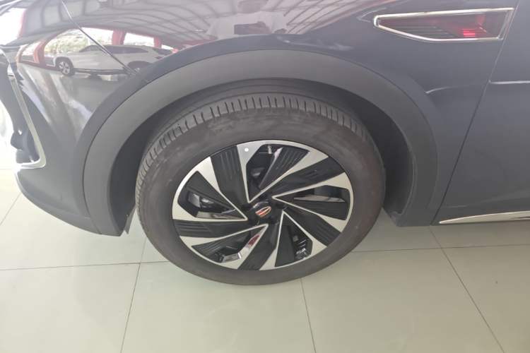 Used Hongqi HS7 PHEV 2024 2.0T PHEV Four-Wheel Drive Flagship Edition 6 Seats Left Front Wheel Hub