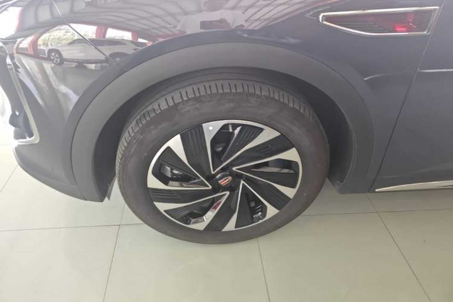Used Hongqi HS7 PHEV 2024 2.0T PHEV Four-Wheel Drive Flagship Edition 6 Seats Left Front Wheel Hub
