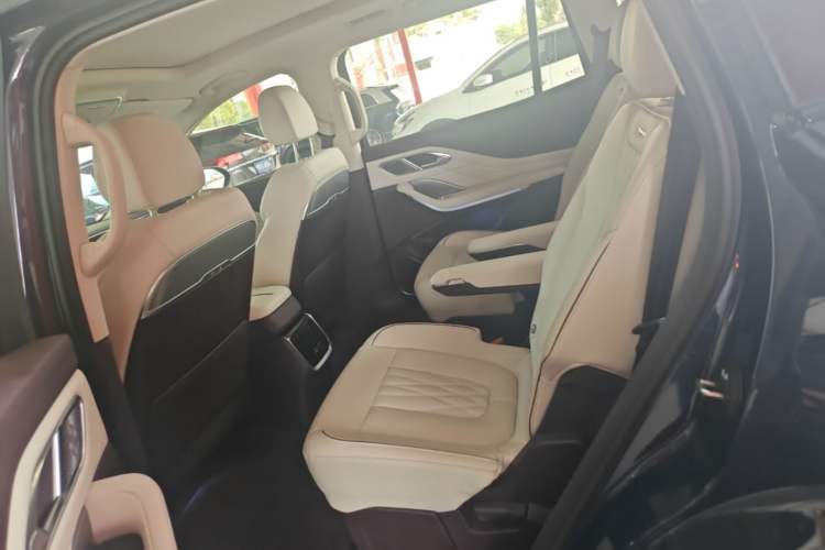 Used Hongqi HS7 PHEV 2024 2.0T PHEV Four-Wheel Drive Flagship Edition 6 Seats Left Rear Seat