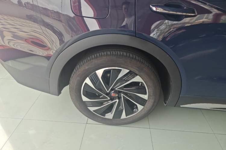 Used Hongqi HS7 PHEV 2024 2.0T PHEV Four-Wheel Drive Flagship Edition 6 Seats Right Rear Wheel Hub
