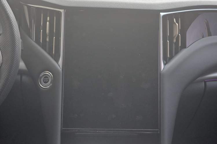 Used Hongqi HS7 PHEV 2024 2.0T PHEV Four-Wheel-Drive Flagship Edition 6 Seats Audio And AC Panel