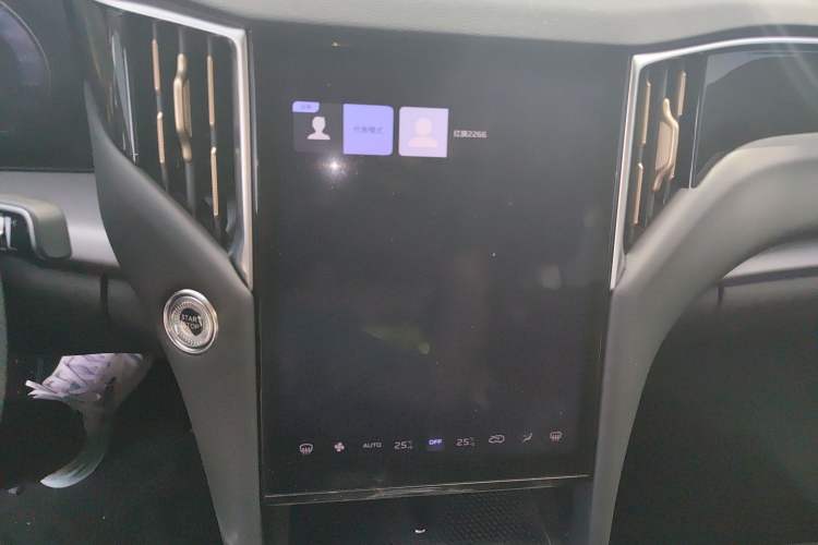 Used Hongqi HS7 PHEV 2024 2.0T PHEV Four-Wheel-Drive Flagship Edition 6 Seats Audio And AC Panel