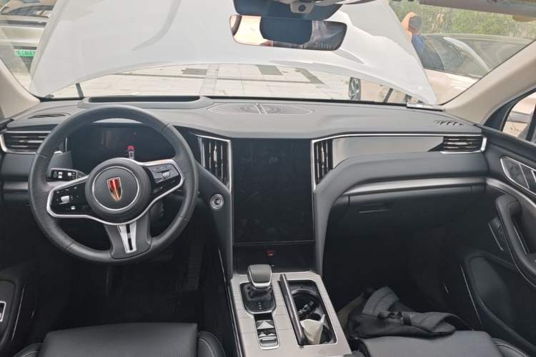 Used Hongqi HS7 PHEV 2024 2.0T PHEV Four-Wheel-Drive Flagship Edition 6 Seats Center Console