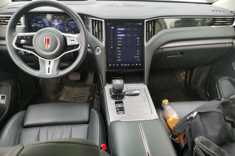 Used Hongqi HS7 PHEV 2024 2.0T PHEV Four-Wheel-Drive Flagship Edition 6 Seats Center Console