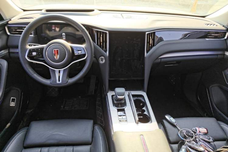 Used Hongqi HS7 PHEV 2024 2.0T PHEV Four-Wheel-Drive Flagship Edition 6 Seats Center Console