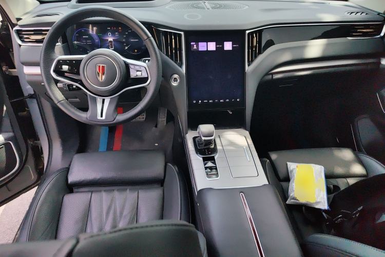 Used Hongqi HS7 PHEV 2024 2.0T PHEV Four-Wheel-Drive Flagship Edition 6 Seats Center Console
