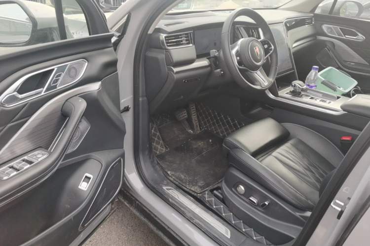 Used Hongqi HS7 PHEV 2024 2.0T PHEV Four-Wheel-Drive Flagship Edition 6 Seats Driver Seat
