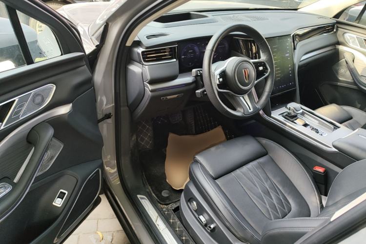 Used Hongqi HS7 PHEV 2024 2.0T PHEV Four-Wheel-Drive Flagship Edition 6 Seats Driver Seat