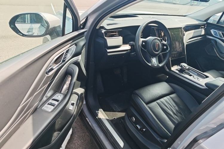Used Hongqi HS7 PHEV 2024 2.0T PHEV Four-Wheel-Drive Flagship Edition 6 Seats Driver Seat