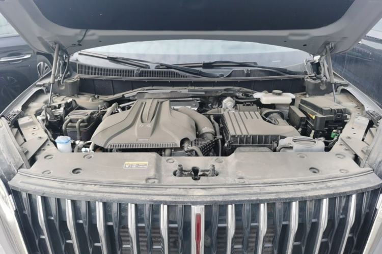 Used Hongqi HS7 PHEV 2024 2.0T PHEV Four-Wheel-Drive Flagship Edition 6 Seats Engine Bay