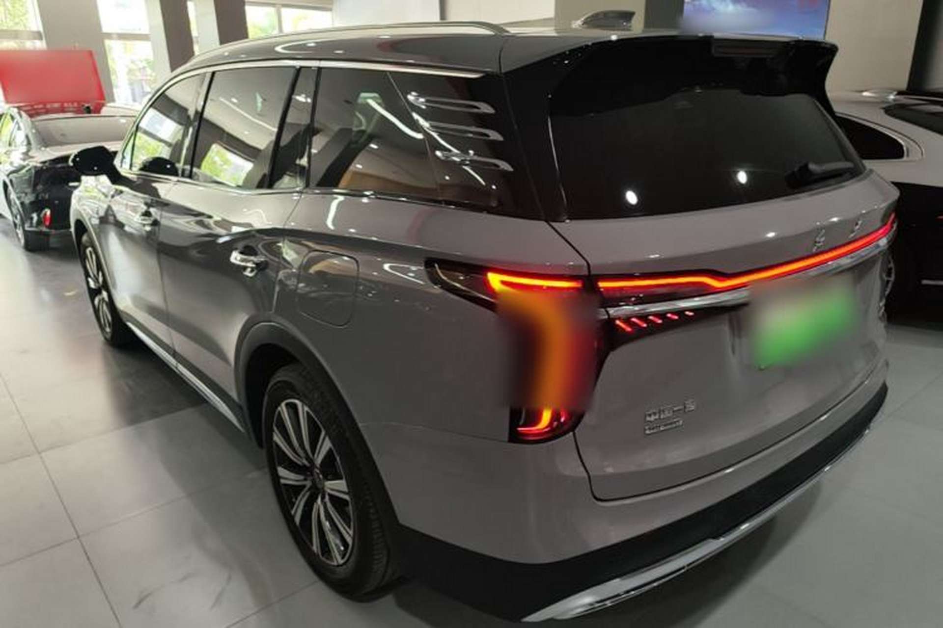 Used Hongqi HS7 PHEV 2024 2.0T PHEV Four-Wheel-Drive Flagship Edition 6 Seats Exterior 2