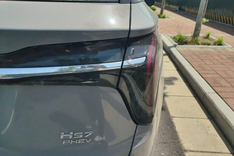 Used Hongqi HS7 PHEV 2024 2.0T PHEV Four-Wheel-Drive Flagship Edition 6 Seats Exterior 3