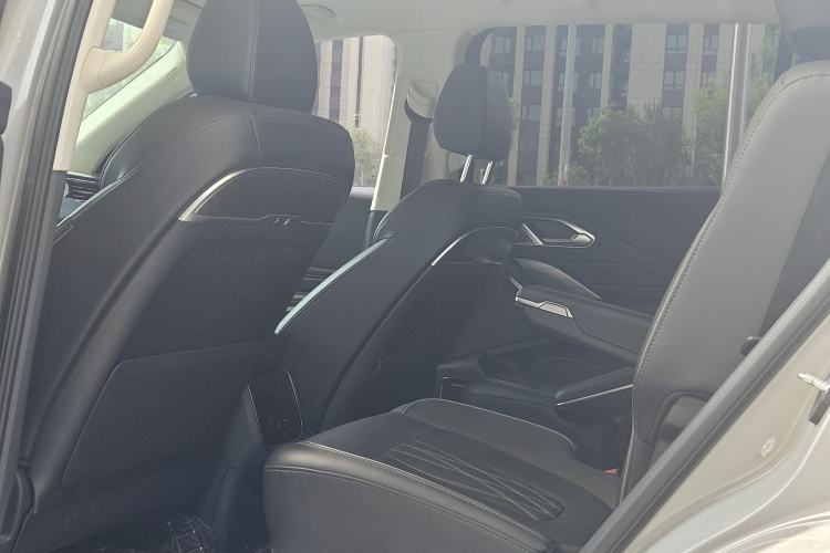 Used Hongqi HS7 PHEV 2024 2.0T PHEV Four-Wheel-Drive Flagship Edition 6 Seats Interior 2
