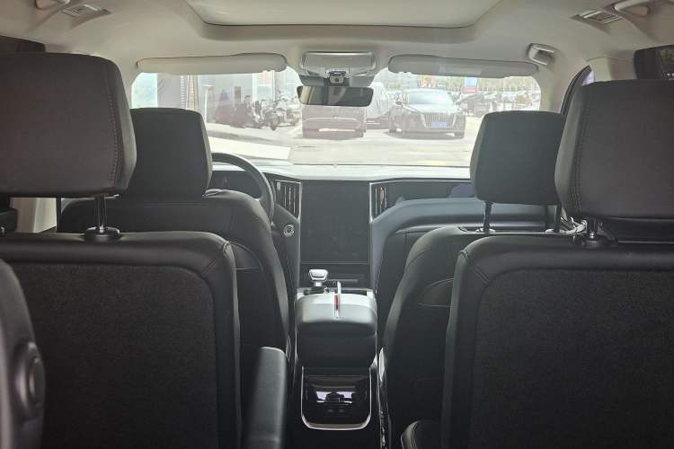 Used Hongqi HS7 PHEV 2024 2.0T PHEV Four-Wheel-Drive Flagship Edition 6 Seats Interior 5