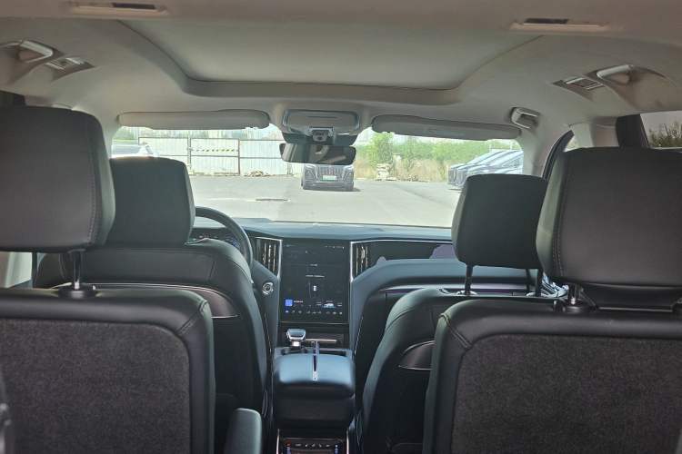 Used Hongqi HS7 PHEV 2024 2.0T PHEV Four-Wheel-Drive Flagship Edition 6 Seats Interior 5