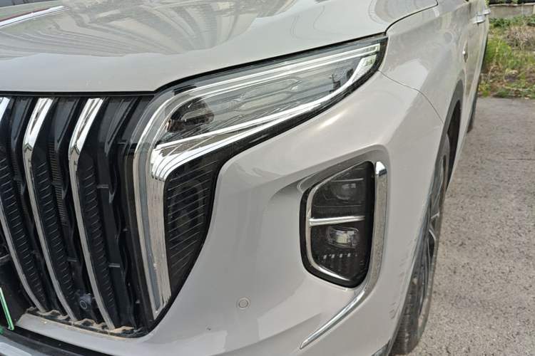 Used Hongqi HS7 PHEV 2024 2.0T PHEV Four-Wheel-Drive Flagship Edition 6 Seats Left Front Headlight