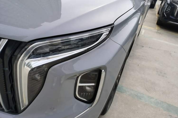 Used Hongqi HS7 PHEV 2024 2.0T PHEV Four-Wheel-Drive Flagship Edition 6 Seats Left Front Headlight