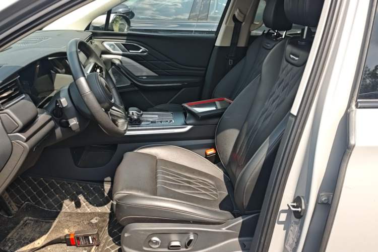 Used Hongqi HS7 PHEV 2024 2.0T PHEV Four-Wheel-Drive Flagship Edition 6 Seats Left Front Seat