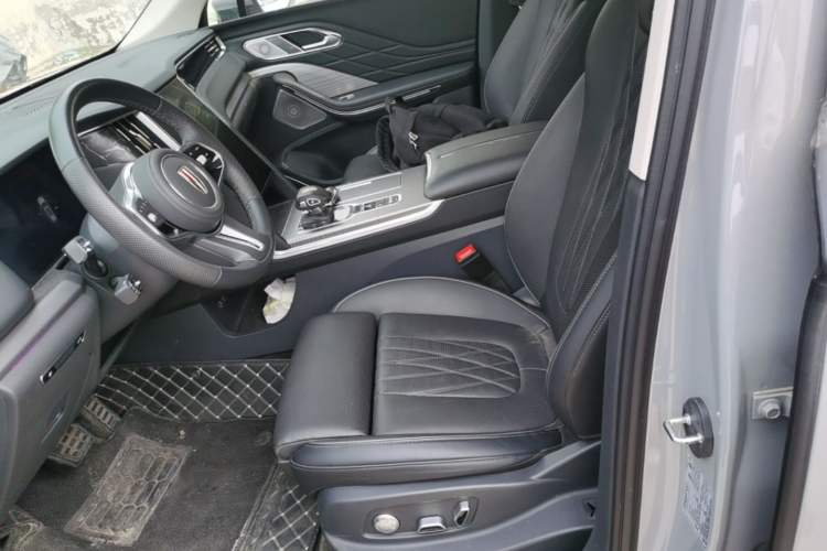 Used Hongqi HS7 PHEV 2024 2.0T PHEV Four-Wheel-Drive Flagship Edition 6 Seats Left Front Seat