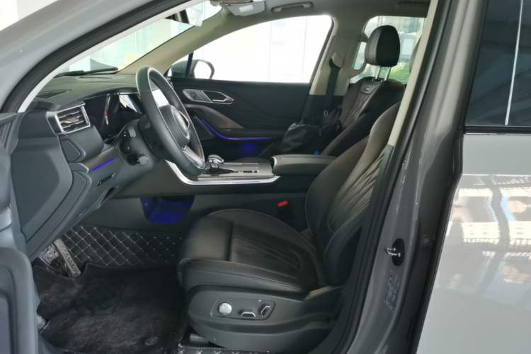 Used Hongqi HS7 PHEV 2024 2.0T PHEV Four-Wheel-Drive Flagship Edition 6 Seats Left Front Seat