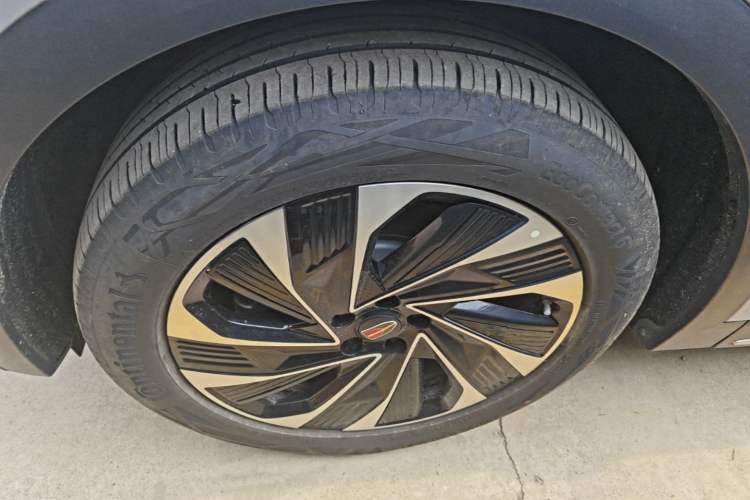 Used Hongqi HS7 PHEV 2024 2.0T PHEV Four-Wheel-Drive Flagship Edition 6 Seats Left Front Wheel Hub