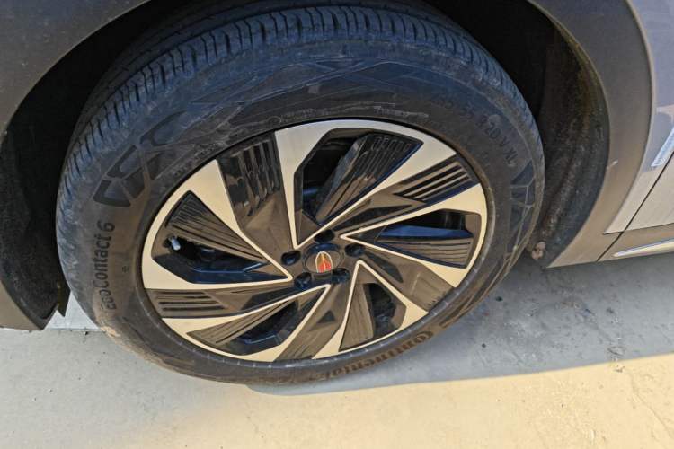 Used Hongqi HS7 PHEV 2024 2.0T PHEV Four-Wheel-Drive Flagship Edition 6 Seats Left Front Wheel Hub