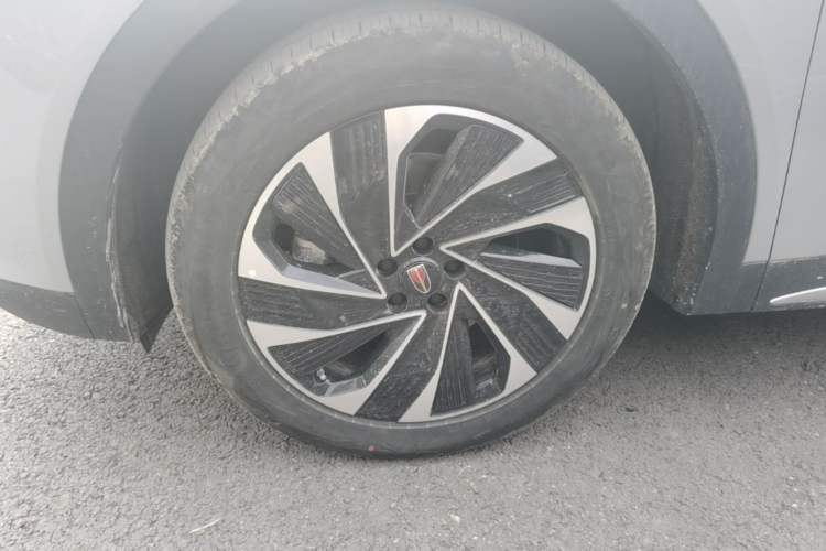 Used Hongqi HS7 PHEV 2024 2.0T PHEV Four-Wheel-Drive Flagship Edition 6 Seats Left Front Wheel Hub