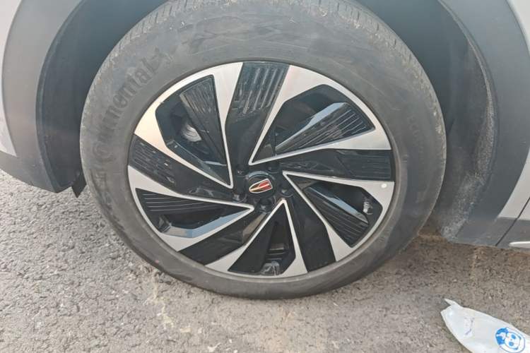 Used Hongqi HS7 PHEV 2024 2.0T PHEV Four-Wheel-Drive Flagship Edition 6 Seats Left Front Wheel Hub