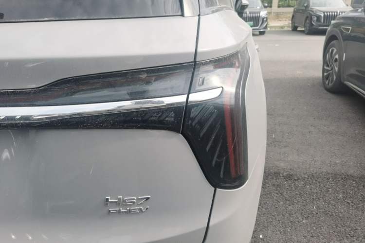 Used Hongqi HS7 PHEV 2024 2.0T PHEV Four-Wheel-Drive Flagship Edition 6 Seats Right Rear Taillight