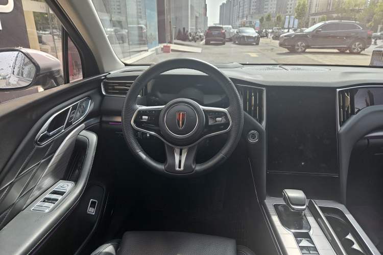 Used Hongqi HS7 PHEV 2024 2.0T PHEV Four-Wheel-Drive Flagship Edition 6 Seats Steering Wheel