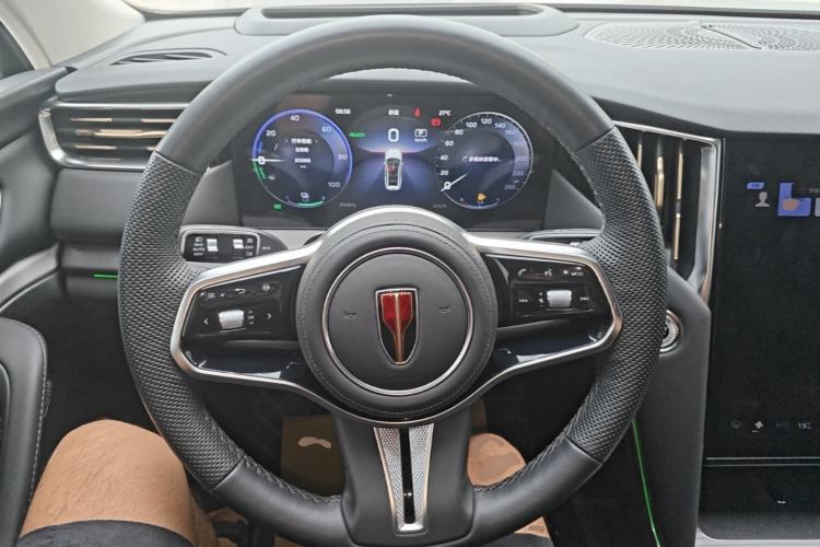 Used Hongqi HS7 PHEV 2024 2.0T PHEV Four-Wheel-Drive Flagship Edition 6 Seats Steering Wheel